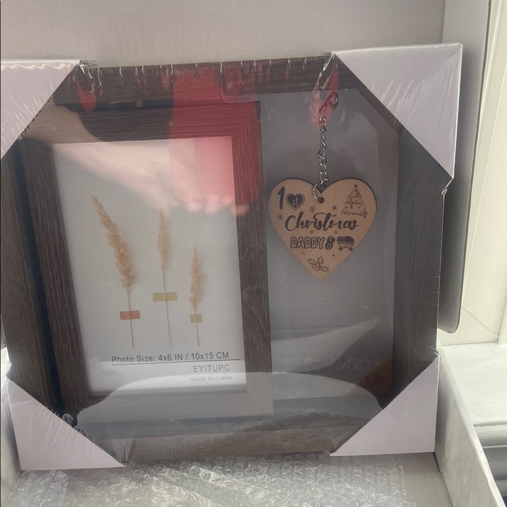 Brown Wooden Photo Frame with Heart Ornament